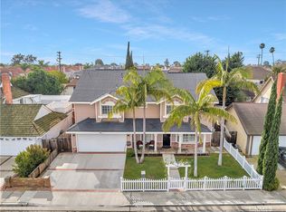417 E 16th Pl, Costa Mesa, CA 92627