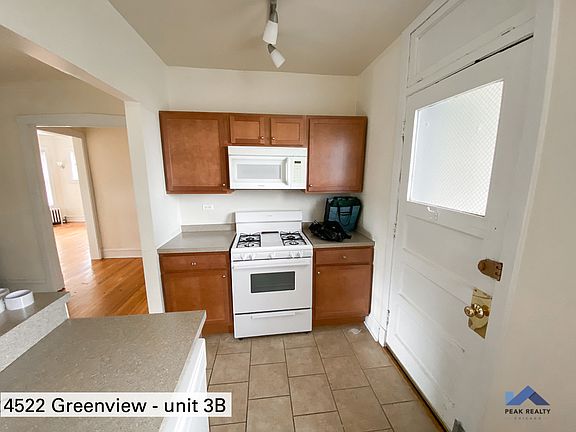 2nd image of 4518-22 N Greenview Ave #4518-3A