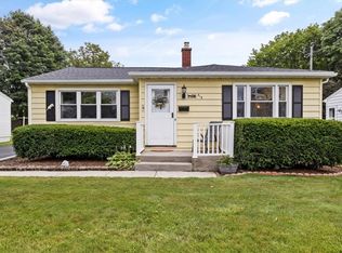 318 Magnolia Ave, East Rochester, NY 14445