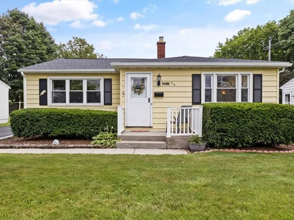 318 Magnolia Ave, East Rochester, NY 14445