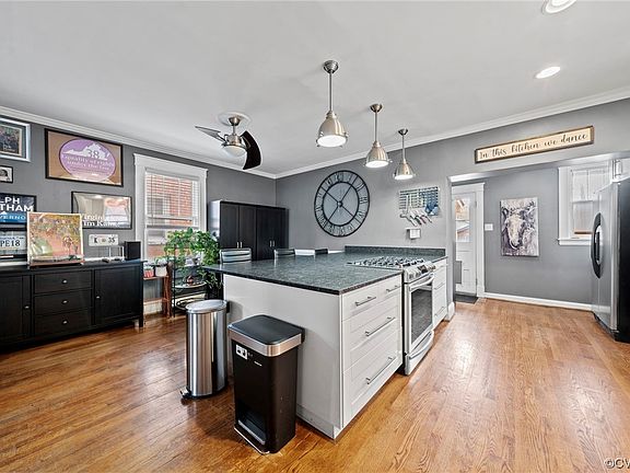5th image of 1305 Claremont Ave