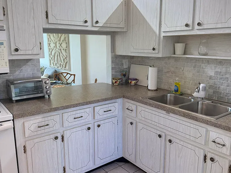 2616 Garden Dr N #105 — Photo 5