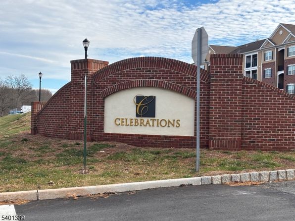 542 E Celebration Way