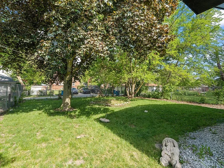 4650 Maryland St — Photo 5