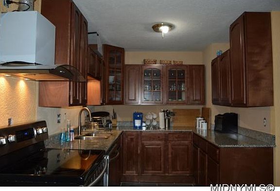 5th image of 1212 Kathleen St