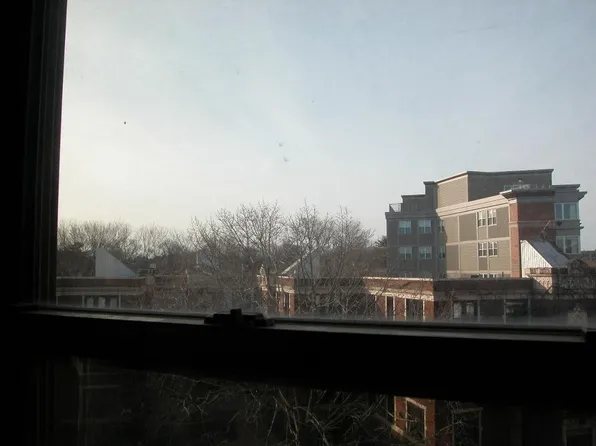 513 Park Dr, Boston, MA 02215