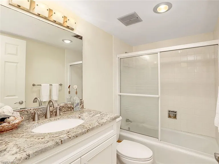 4005 Gulf Shore Blvd N #800 — Photo 38