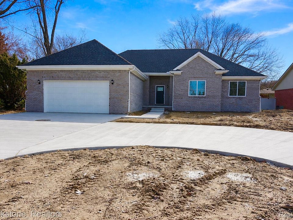 1st image of 37116 Moravian Dr