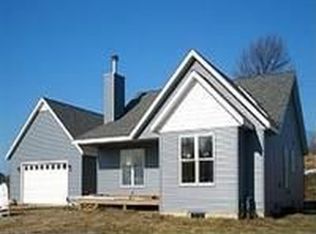 3096 Maplewood St, Benton Harbor, MI 49022