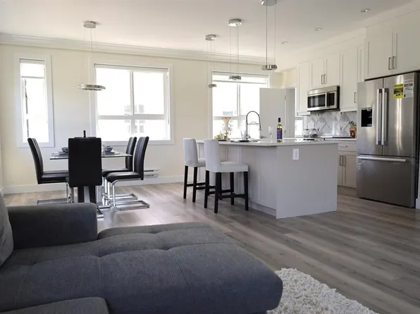 8181 135a St #33, Surrey, BC V3W 3N8