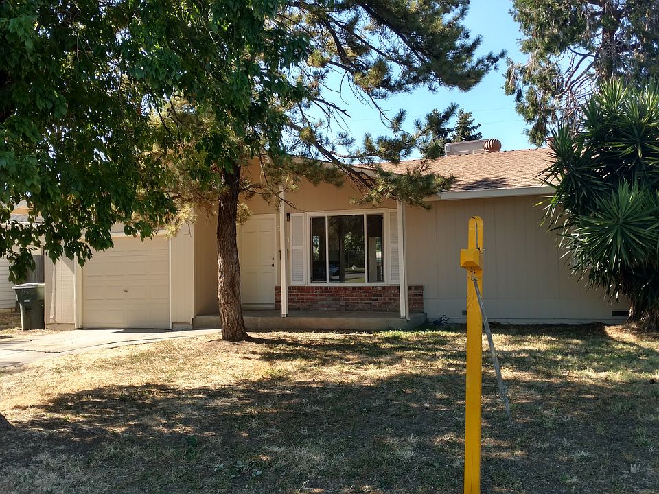 1st image of 550 W F St