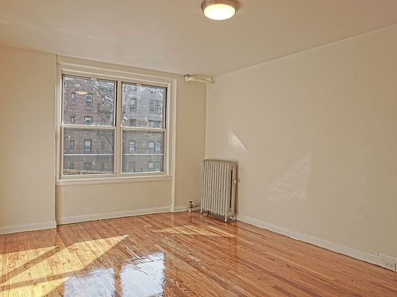 3rd image of 3418 91st St APT C22