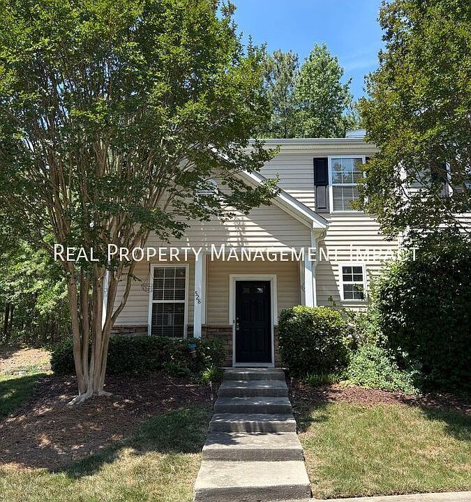 1st image of 528 Auburn Square Dr