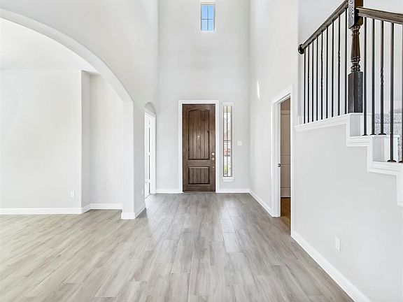 4th image of 3919 Siderno Dr