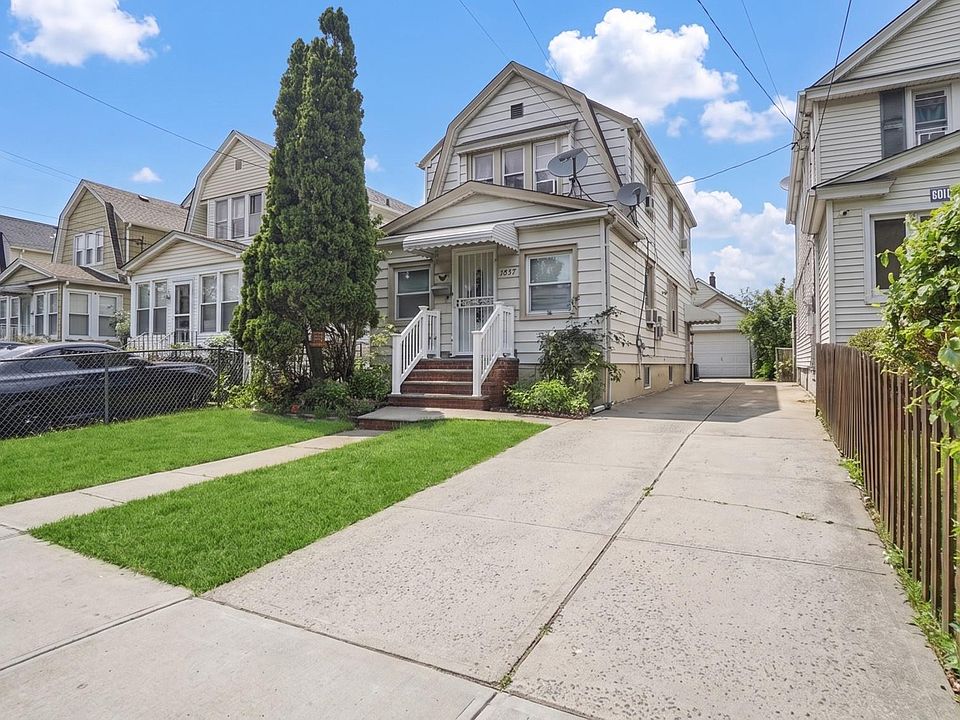 1st image of 90-27 218 Place