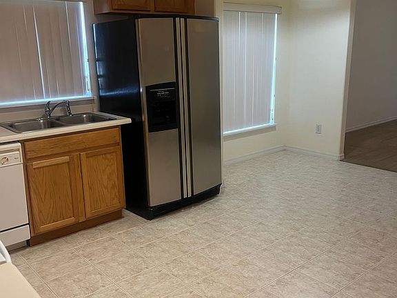 3rd image of 2524 Abacus Ct