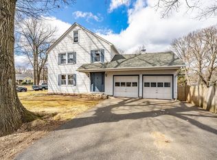 94 Holly St, Springfield, MA 01151