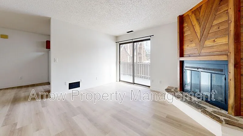 203 E Arbor Ave #108F