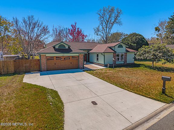 2nd image of 426 HARVEST BEND Drive