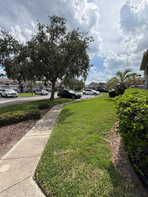 3 bed, 2.0 bath, 1153 sqft, $2,250 — Photo 3