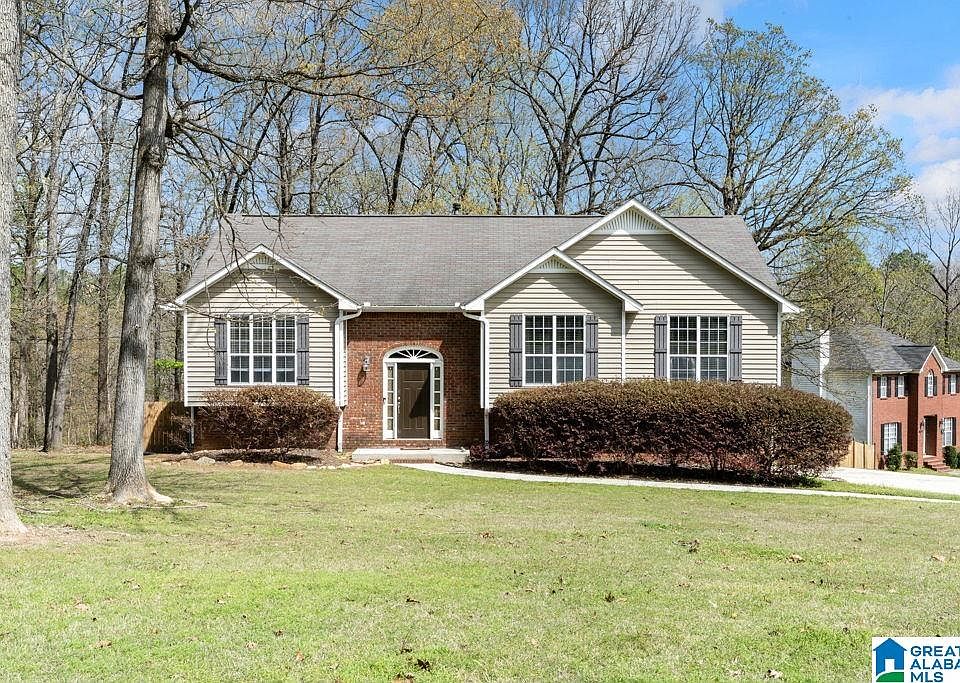 1st image of 101 Forest Hills Ter