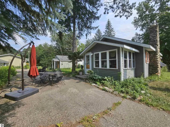 6990 W B St, Lake City, MI 49651
