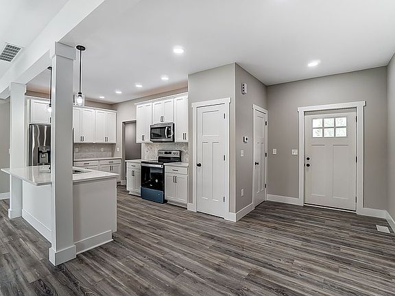 4th image of 1168 Meadowlark Ln