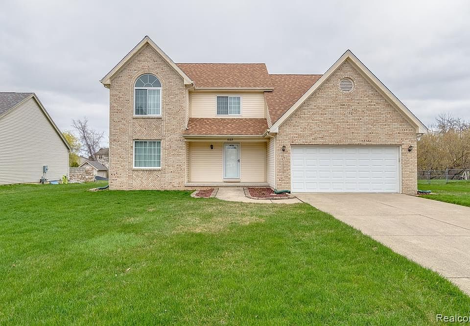 1st image of 5165 Sandalwood Dr