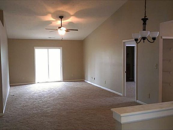 4th image of 3149 Knobstone Ln