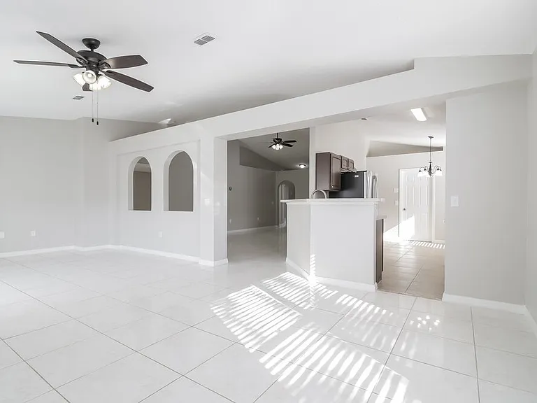 3224 Hunters Chase Loop — Photo 3
