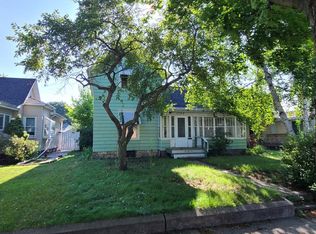 1720 Charles St, La Crosse, WI 54603