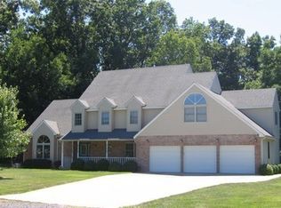 11457 Sunderland Rd, Marion, IL 62959