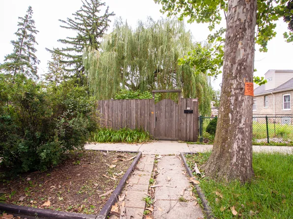 5441 N Linder Ave, Chicago, IL 60630