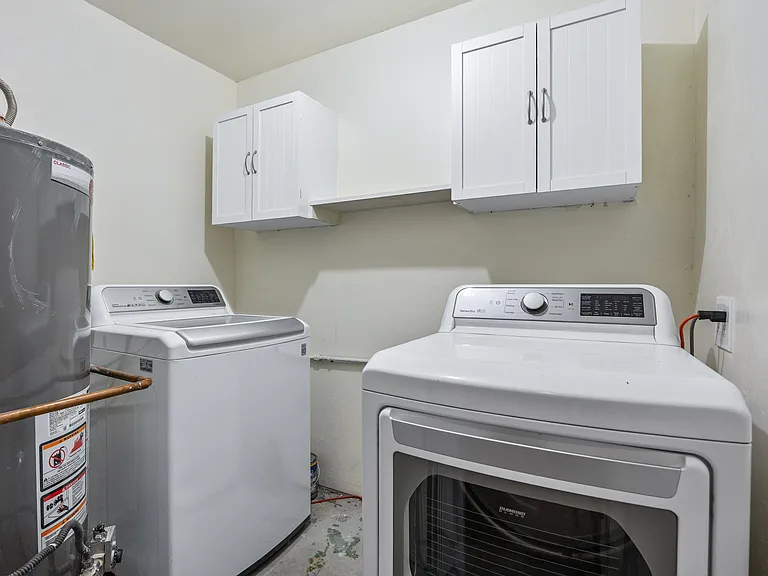 3702 W Tuckey Ln — Photo 24
