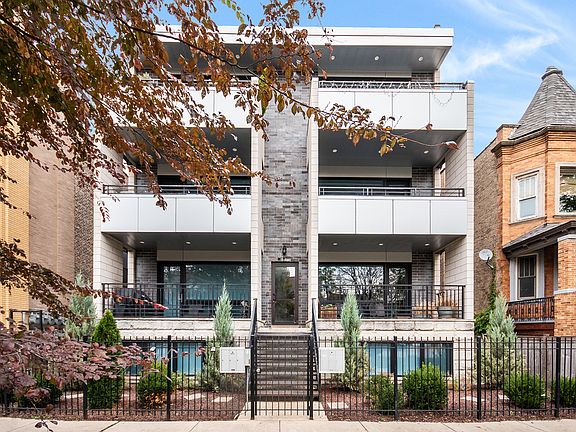 2nd image of 3224 W Palmer St #2E