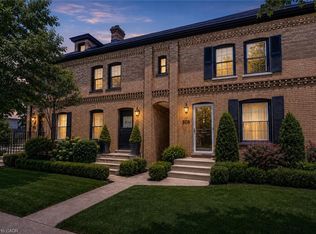 808 Monmouth Rd, Windsor, ON N8Y3L4