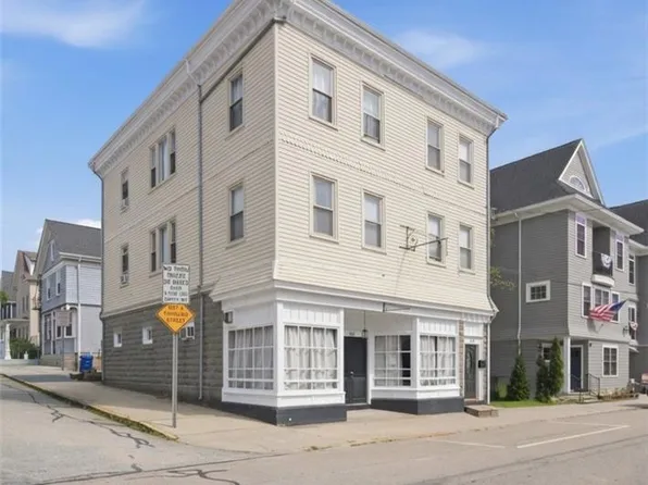 626 Thames St, Newport, RI 02840