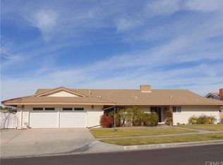 1125 Via Vallarta, Riverside, CA 92506