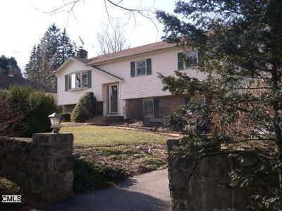 73 Ball Pond Rd, New Fairfield, CT, 06812