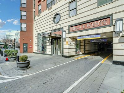 102 Christopher Columbus Dr APT 803, Jersey City, NJ, 07302