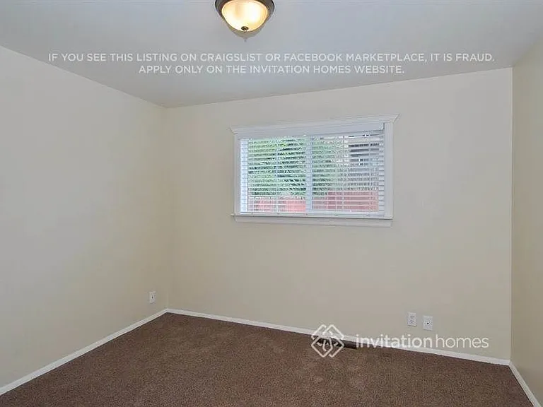 1351 Oswego St — Photo 15