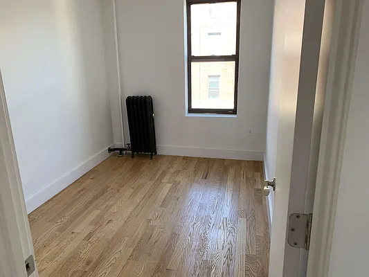 Rented by Tapiro Realty | media 6