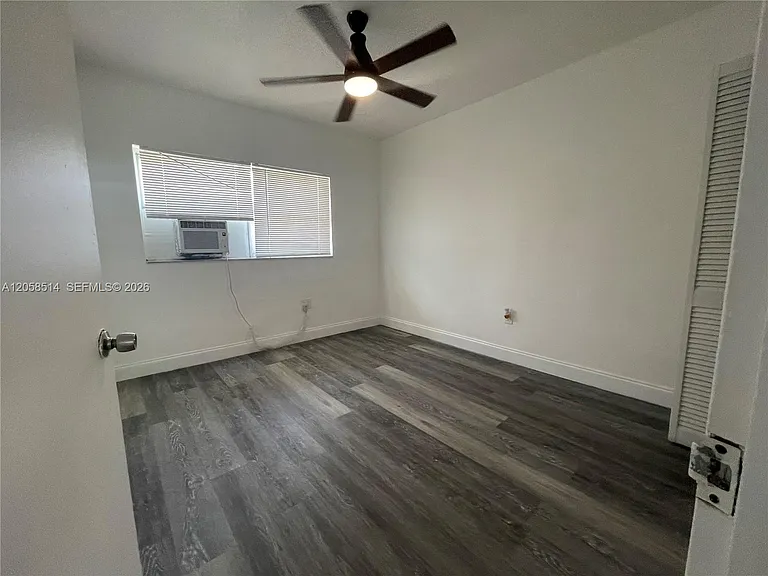 15940 NE 19th Ct #2 — Photo 6