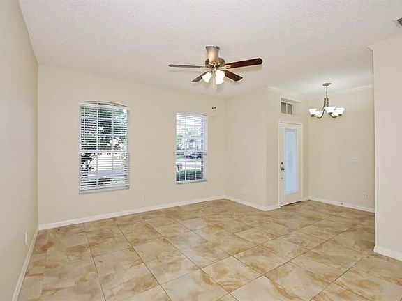 3rd image of 15110 Benge Ct