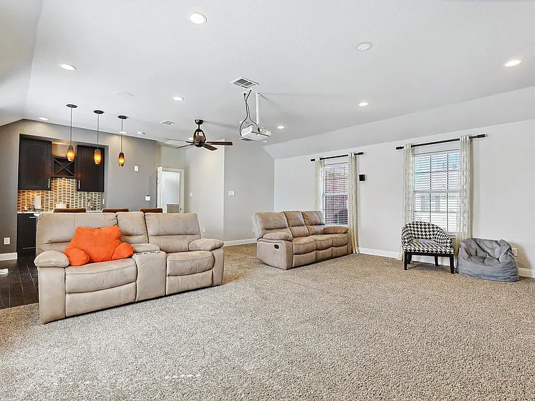 925 Sunset Hill Dr — Photo 29