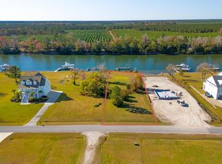 229 Gatsey Ln, Beaufort, NC 28516