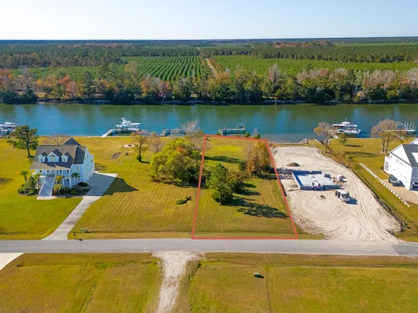 229 Gatsey Lane, Beaufort, NC 28516