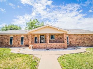 715 SW Avenue J, Seminole, TX 79360