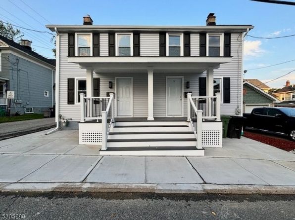 12 School St