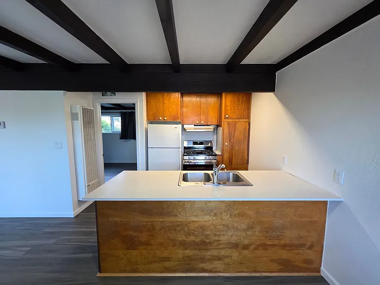1031 Sun Rd — Photo 7